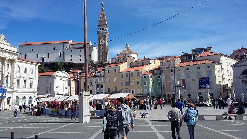 Apartma Mery Piran Eksteriør bilde