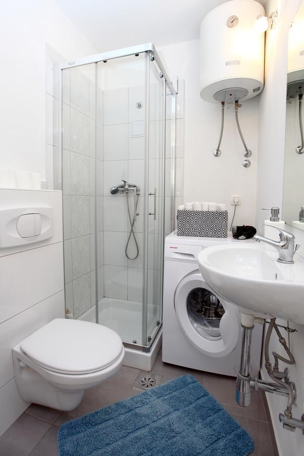 Apartma Mery Piran Eksteriør bilde