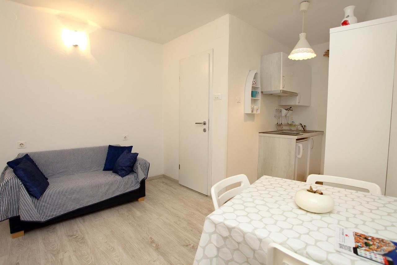 Apartma Mery Piran Eksteriør bilde